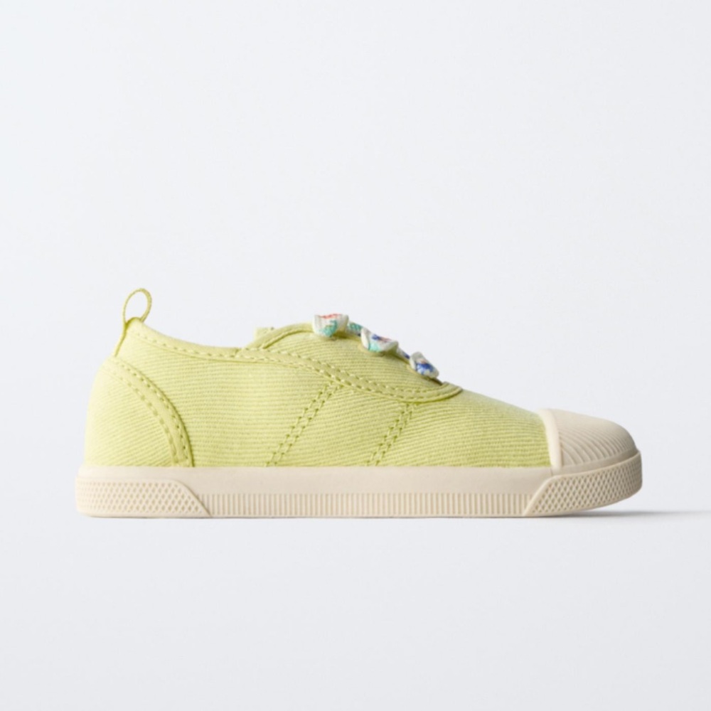 ZARA Kids COTTON SNEAKERS
YELLOW
9 (6.1 INCHES) or 9½ (6.4 INCHES)